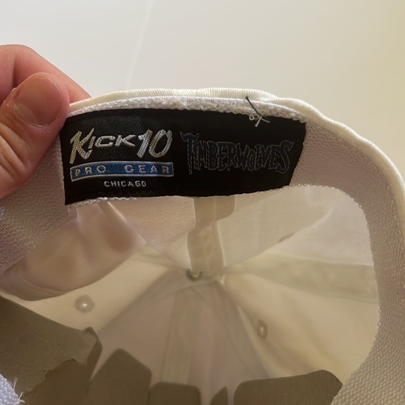 BOGO White Minnesota Timberwolves Hat basketball - Picture 4 of 5